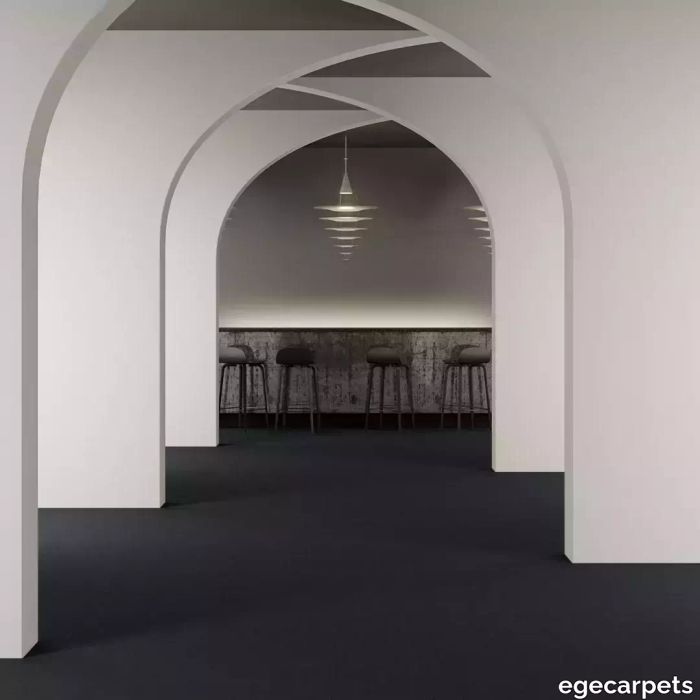 8-RFM55952058.webp