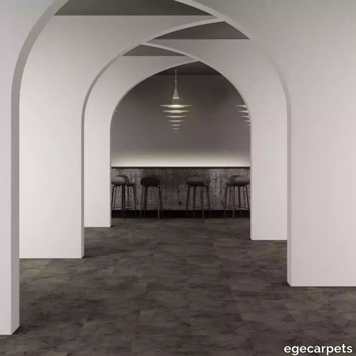 8-RFM55952059.webp