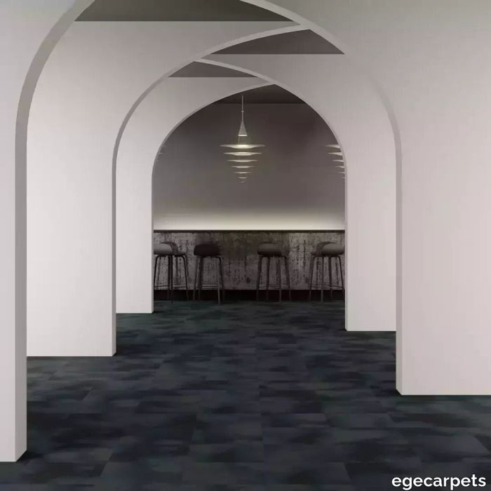 8-RFM55952084.webp