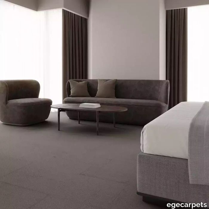 12-086403048.webp