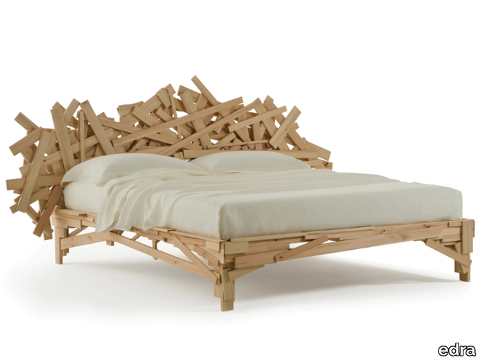 FAVELA - Wooden double bed _ edra