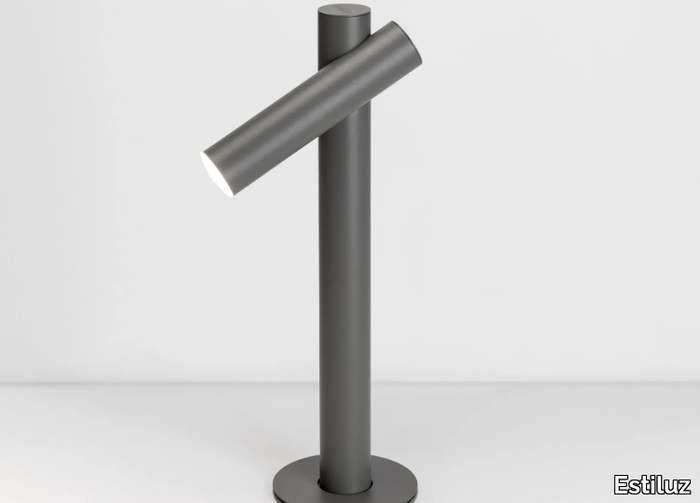 TIK P-4096X - Metal floor lamp _ Estiluz