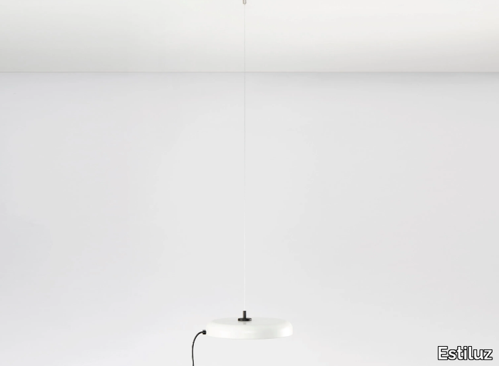 MOOD-M-4066-Pendant-lamp-Estiluz-643611-reldcd41723.jpg