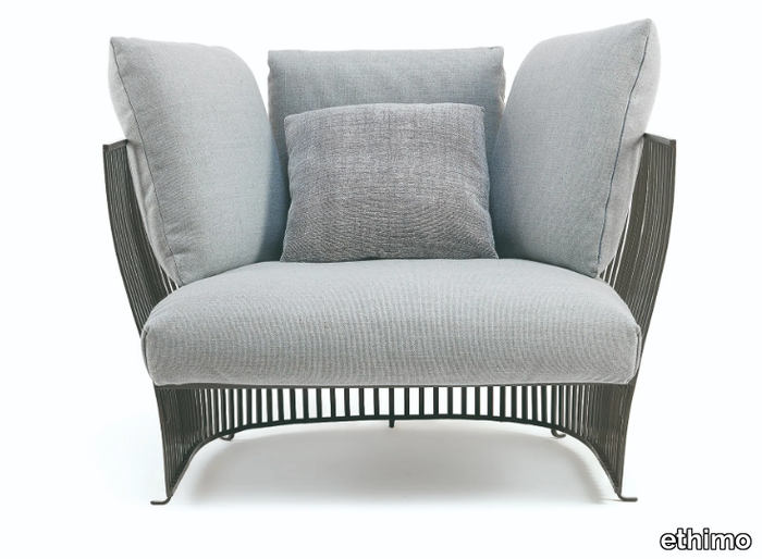 VENEXIA - Fabric and aluminium garden armchair with armrests _ Ethimo