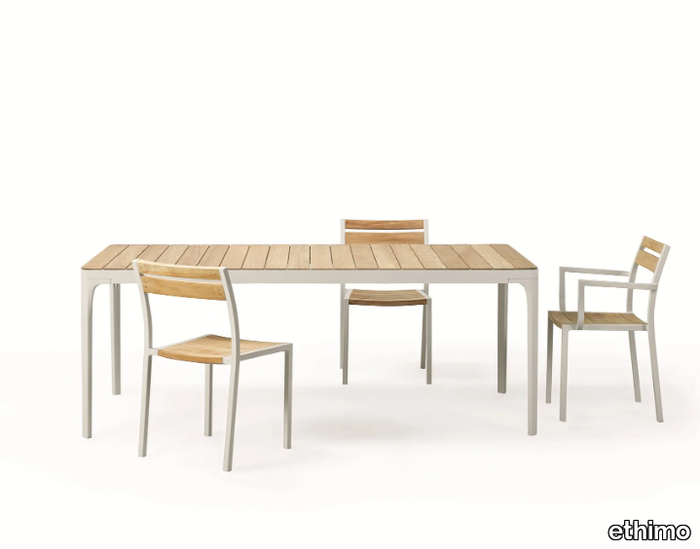 PLAY-Square-table-Ethimo-247618-relaf272041.jpg