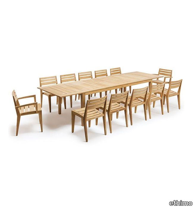 RIBOT_extensible_table_Chairs.jpg