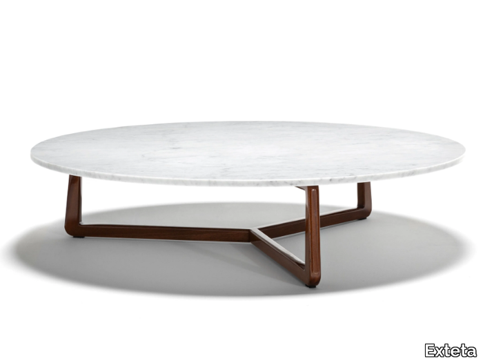 SUNSET - Round low Carrara marble coffee table _ Exteta