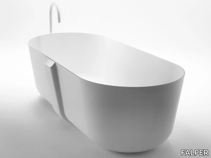 QUATTRO.ZERO - WQ0 - Freestanding Ceramilux® bathtub _ FALPER