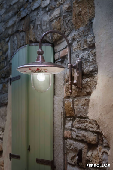 latina-outdoor-wall-lamp-ferroluce-389159-rel5b291604.jpg