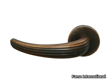 GAUDIUM MG3072 - Bronze door handle on rose _ Fama International