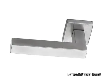 ITALIAN DESIGN - CICLAMINO - Steel door handle on rose _ Fama International