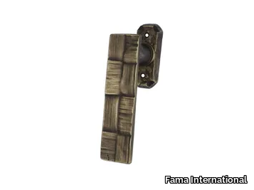 RAPHIA RP DK - DK brass window handle on rose _ Fama International