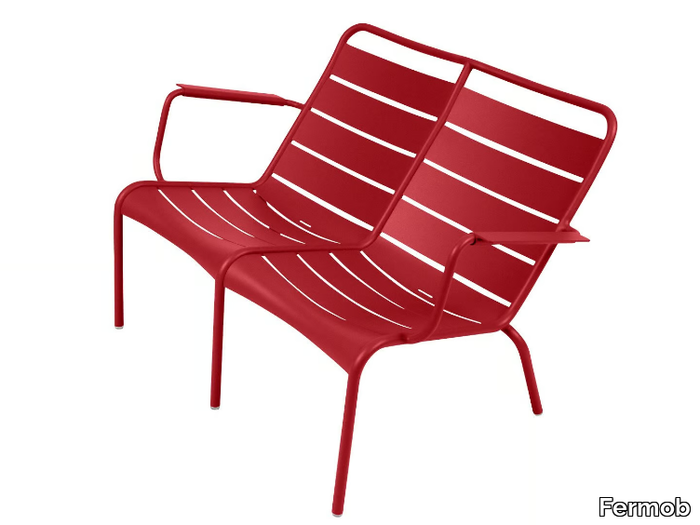 LUXEMBOURG - Double stackable aluminium garden armchair _ Fermob