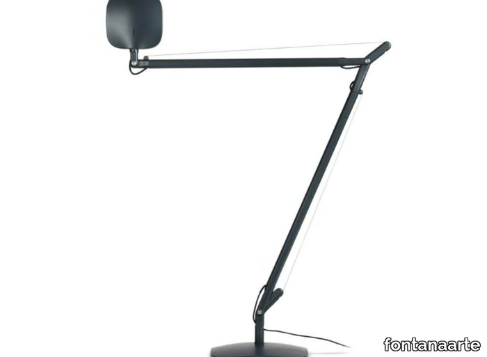 VOLÉE-Table-lamp-FontanaArte-186640-relcb763a71.jpg