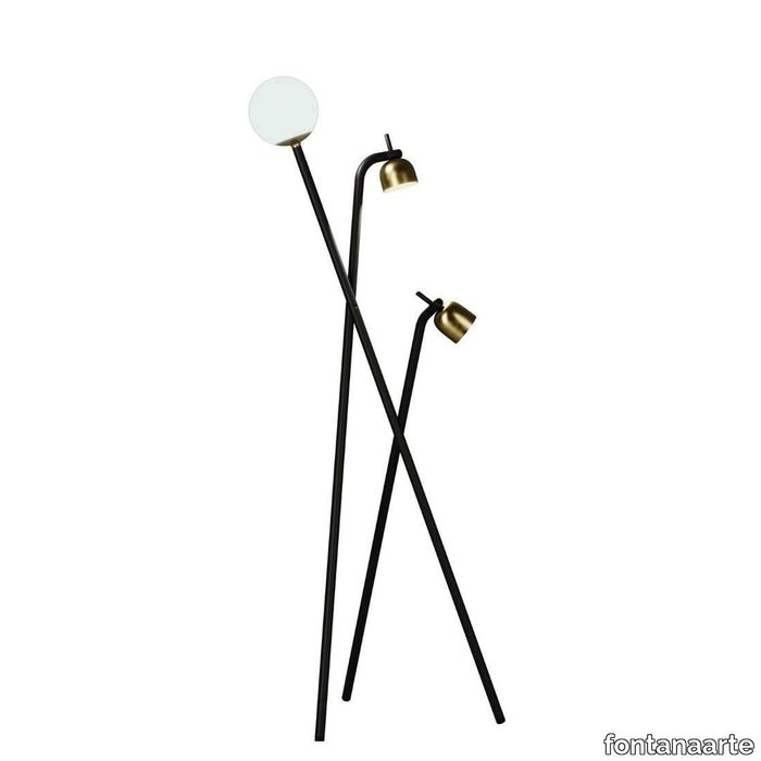 tripod_f439825150nene_still_1.jpg