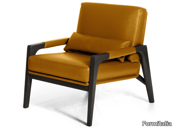 ROMINA - Leather armchair with armrests _ Formitalia