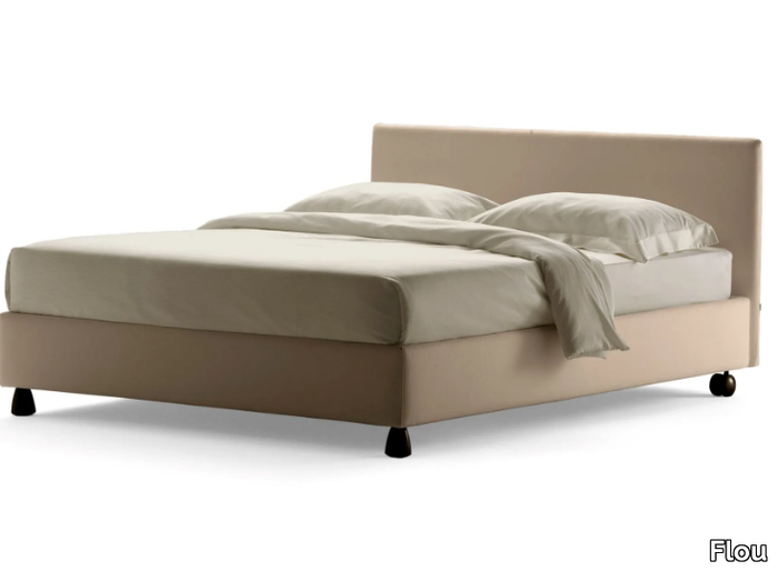 NOTTURNO - Double bed on castors _ Flou