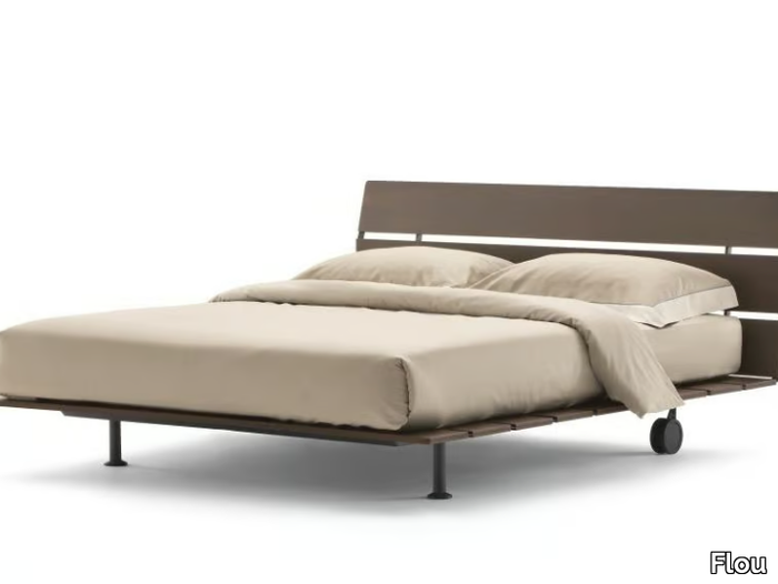 TADAO - Oriental style bed on castors _ Flou