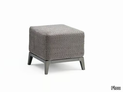 olivier-pouf-flou-135633-rel28220dd0.jpg