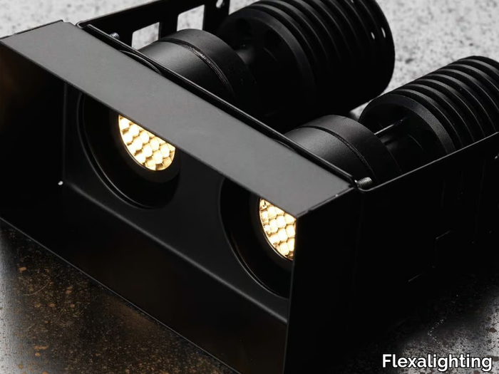 MOON-QX120-Flexalighting-366694-relee596a1a.jpg