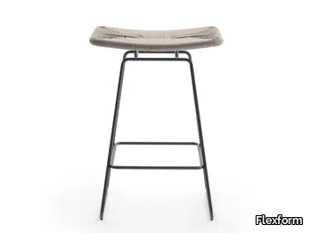 h_echoes-outdoor-stool-with-footrest-flexform-555081-rel334a6700.jpg