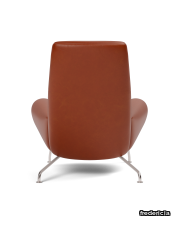 1010_wegner-queen-chair--easy-chair_50841_leather-cera-905-russet-brown_v3