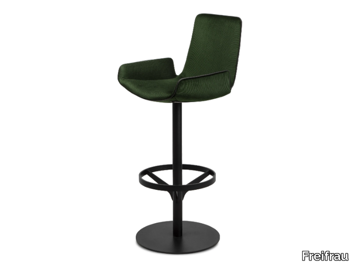 AMELIE BAR ARMCHAIR LOW - Swivel fabric barstool with armrests _ Freifrau