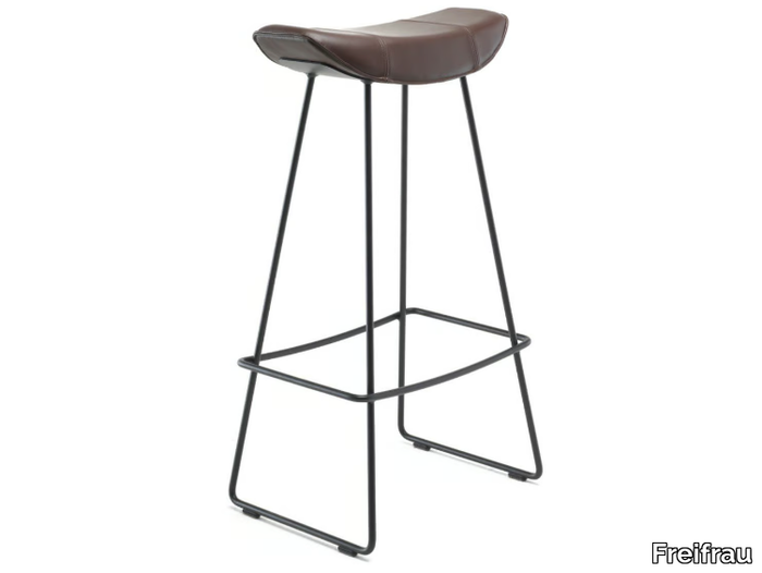 KYA-BARSTOOL-WIRE-FRAME-Leather-stool-Freifrau-150874-rel3d471419.jpg