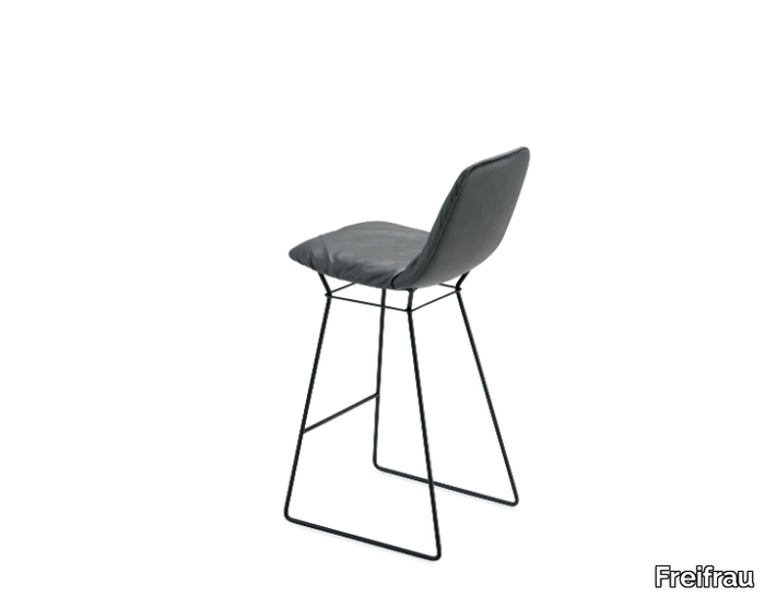 LEYA-COUNTER-STOOL-HIGH-Freifrau-Sitzmöbelmanufaktur-270829-relfabab602.jpg