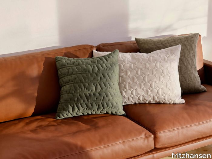 fh_aj_cushions_tassel_pale_green_vertigo_sand_trapez_earth_brown_rgb.jpg