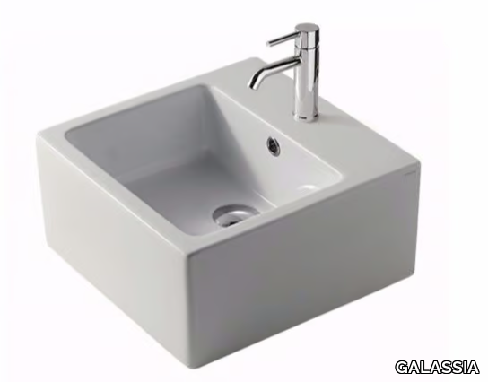 PLUS DESIGN 40 - Square ceramic washbasin _ GALASSIA