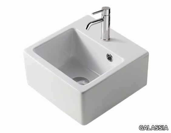 PLUS-DESIGN-30-Washbasin-GALASSIA-217048-rel9daa0e24.jpg