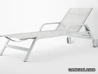 STACK - Recliner Batyline® sun lounger with castors _ GANDIABLASCO