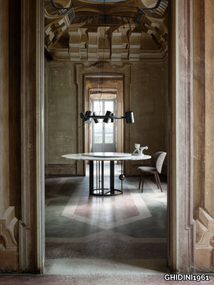 GHIDINI1961_NATIVE--Sahara-Noir-marble-table_2UJbiMMuYO.jpeg