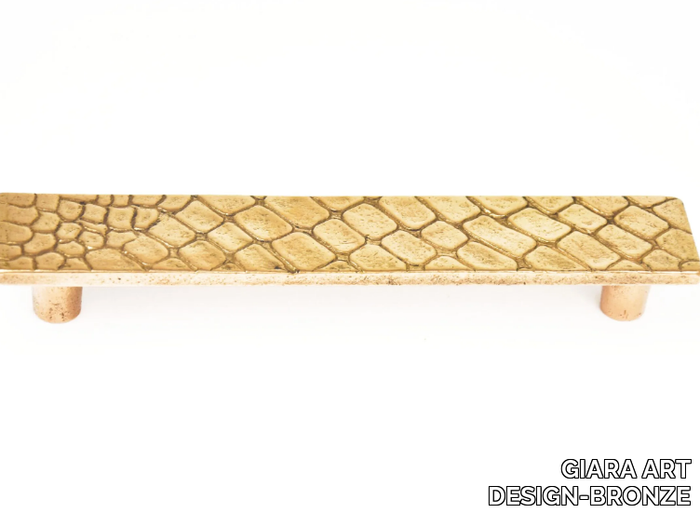 CROC - Bronze Furniture Handle _ GIARA ART DESIGN-BRONZE