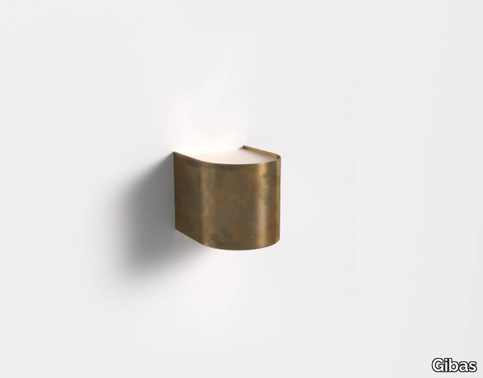 LOLA 929/45 - 46 - Brass wall light _ Gibas