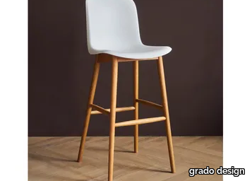 EVERY - High polypropylene stool and beech legs _ grado design