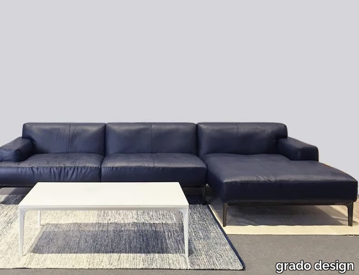 LUNA - Leather sofa with chaise longue _ grado design