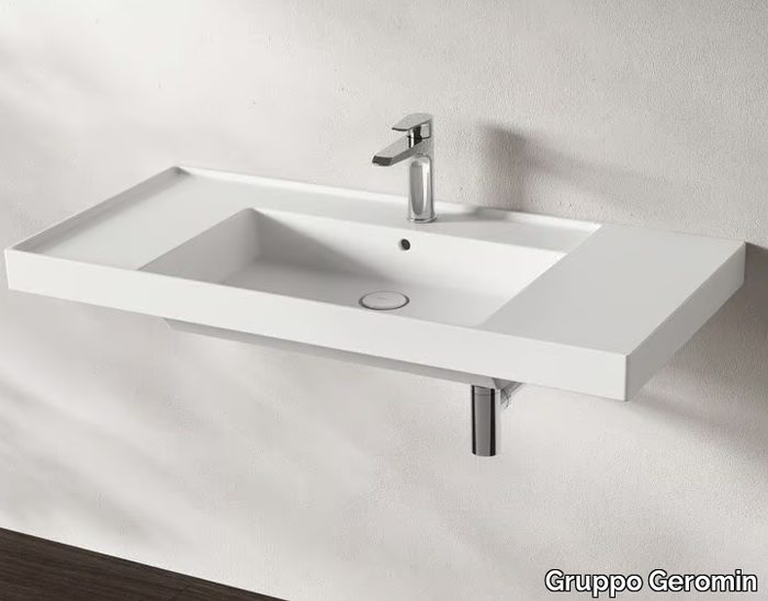 VERA - Wall-mounted ceramic washbasin _ Gruppo Geromin