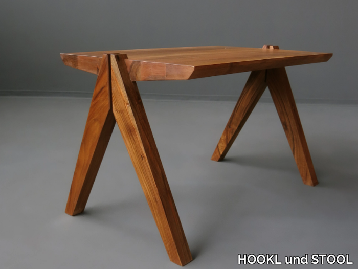 CROCODILE - Wooden coffee table _ HOOKL und STOOL