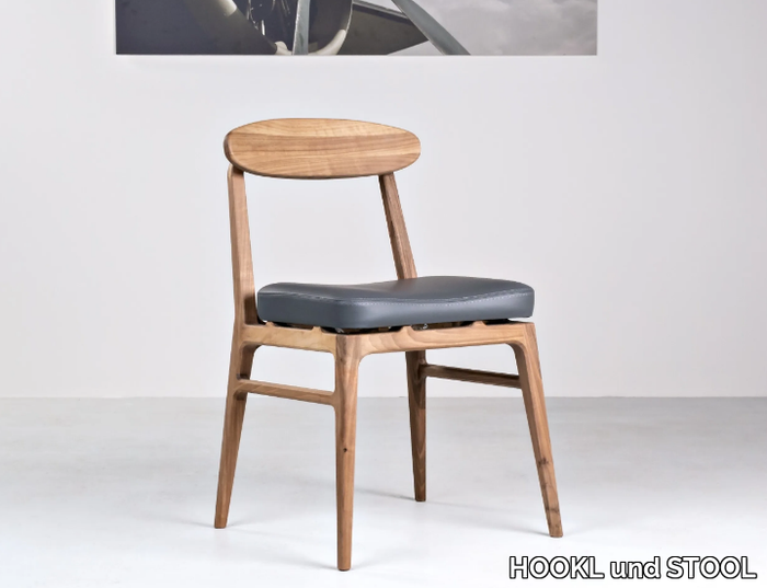 LABOR - Solid wood chair with integrated cushion _ HOOKL und STOOL