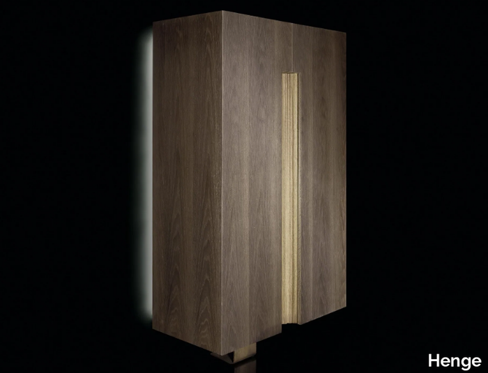 FRAME - Solid wood highboard with doors _ Henge