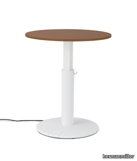 OE1-Sit_To_Stand_Desk-C-Natural_Walnut-Studio_White-UP_460x540_crop_center.jpg