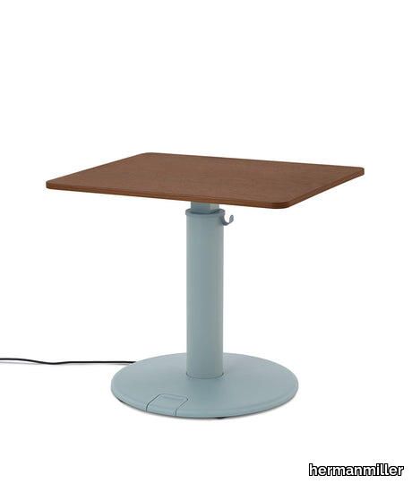 OE1-Sit_To_Stand_Desk-R-Natural_Walnut-Glacier-DOWN_460x540_crop_center.jpg