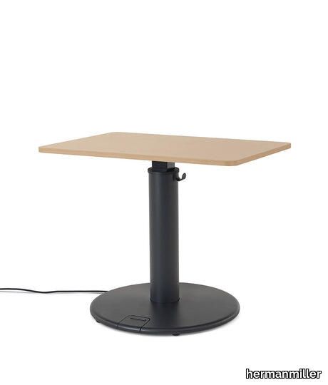 OE1-Sit_To_Stand_Desk-R-Light_Acacia-Black-DOWN_460x540_crop_center.jpg