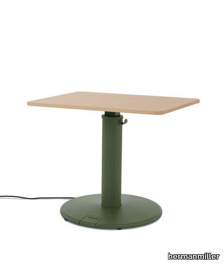 OE1-Sit_To_Stand_Desk-R-Light_Acacia-Olive-DOWN_460x540_crop_center.jpg