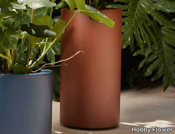 high-garden-vase-hobby-flower-581281-rel52f56dd.jpg
