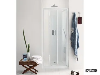 NEW CLAIRE - 6 - Niche glass shower cabin with folding door _ INDA®