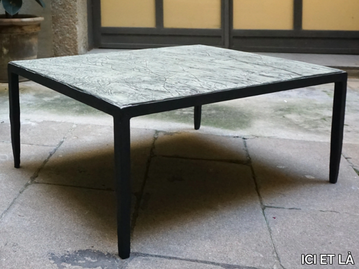 EMPREINTES - Low steel coffee table for living room _ ICI ET LÀ