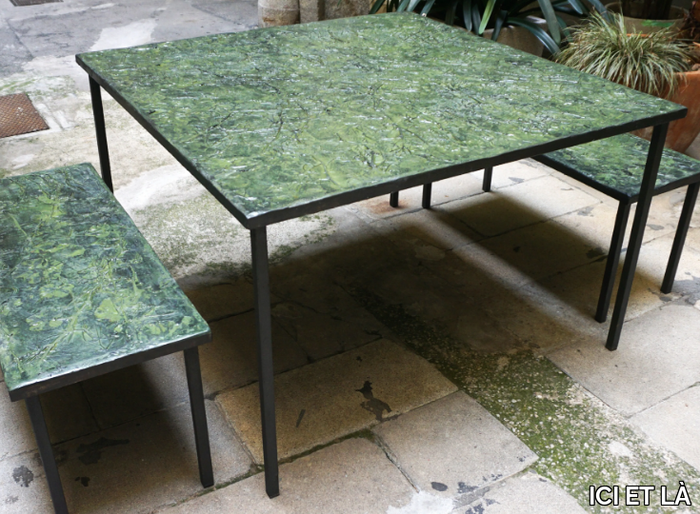 EMPREINTES - Square steel dining table _ ICI ET LÀ